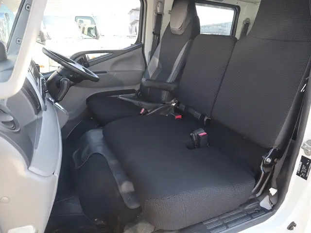 三菱 キャンター TPG-FBA00(2WD)の写真32