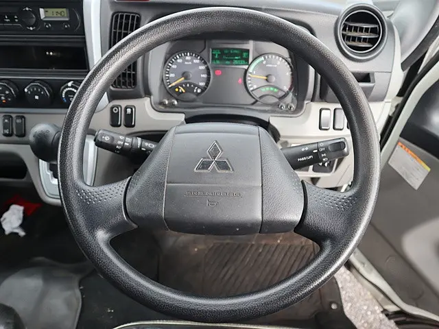 三菱 キャンター TPG-FBA00(2WD)の写真36