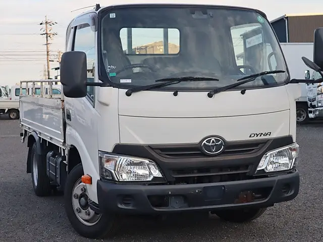 トヨタ ダイナ TKG-XZC600(2WD)の写真3