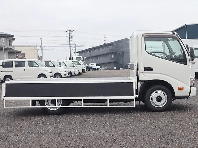 トヨタ ダイナ TKG-XZC600(2WD)の写真10