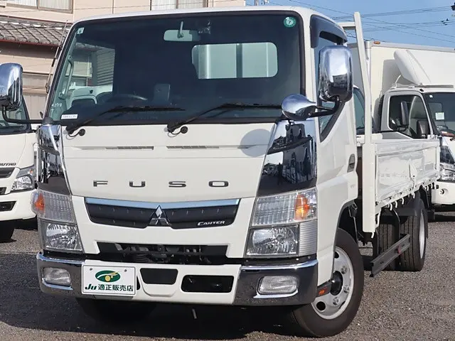 三菱 キャンター 2PG-FEAV0(2WD)の写真2