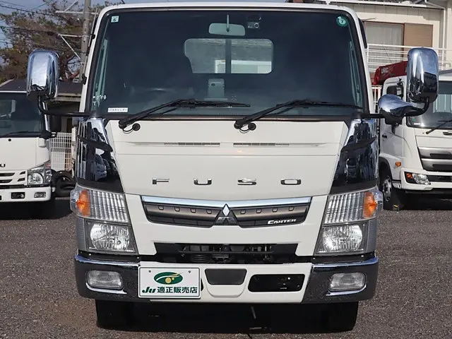 三菱 キャンター 2PG-FEAV0(2WD)の写真3