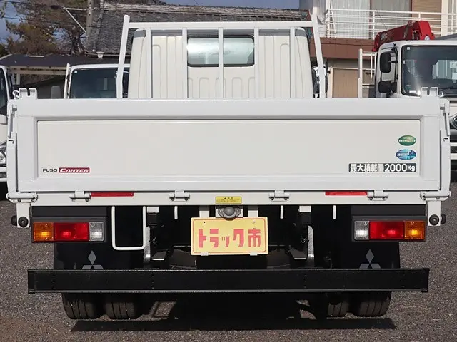 三菱 キャンター 2PG-FEAV0(2WD)の写真6
