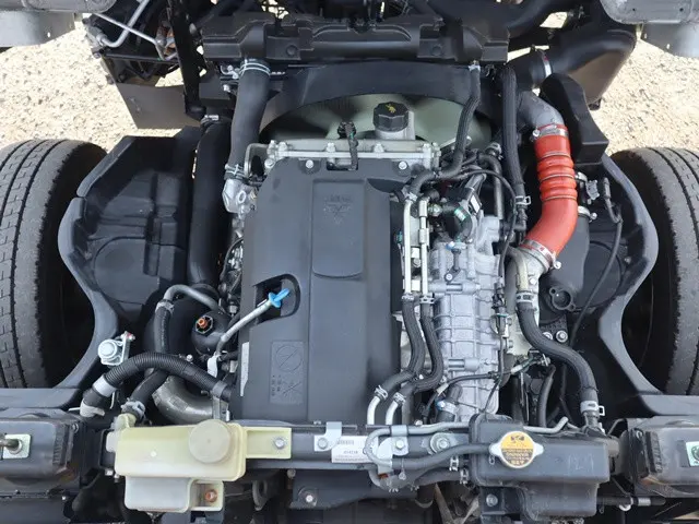 三菱 キャンター 2PG-FEAV0(2WD)の写真15