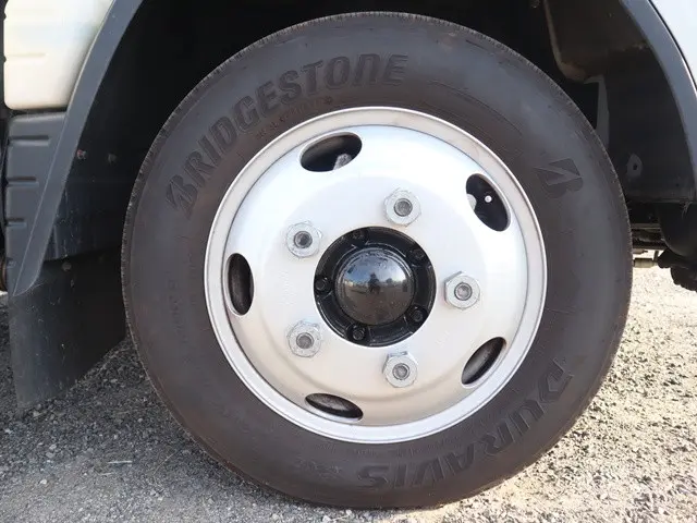 三菱 キャンター 2PG-FEAV0(2WD)の写真21