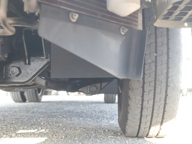 三菱 キャンター 2PG-FEAV0(2WD)の写真23