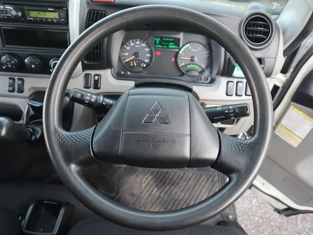 三菱 キャンター 2PG-FEAV0(2WD)の写真33