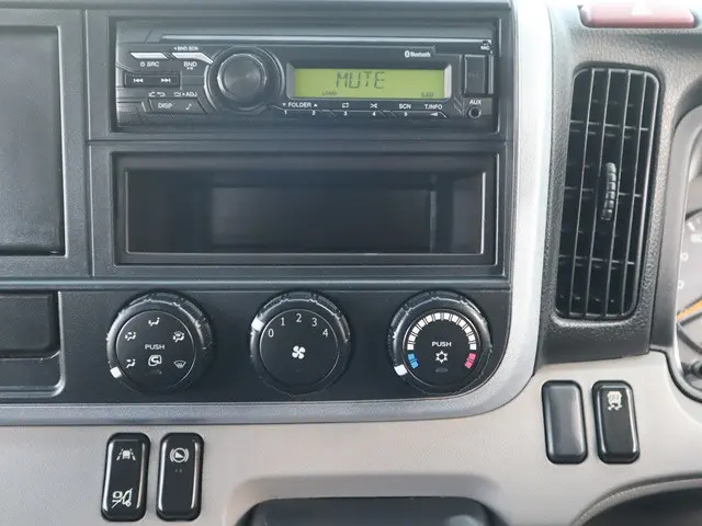 三菱 キャンター 2PG-FEAV0(2WD)の写真35