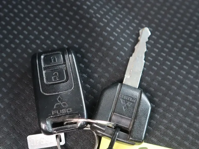 三菱 キャンター 2PG-FEAV0(2WD)の写真40