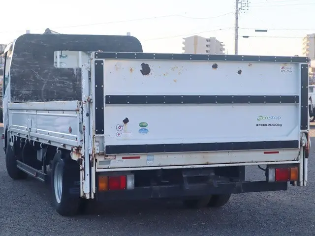 いすゞ エルフ TRG-NPR85AR(2WD)の写真3