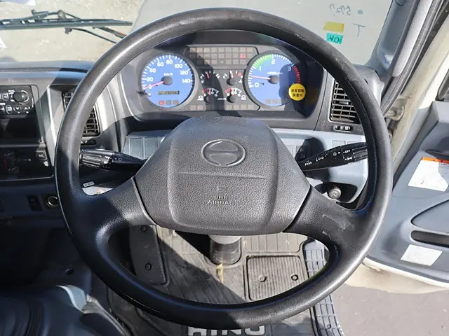 日野 レンジャー KL-FJ1JLEA(2WD)の写真4