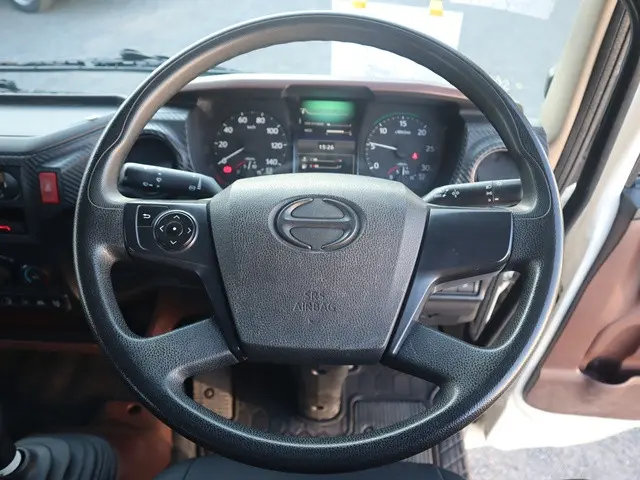 日野 レンジャー 2KG-FC2ABA(2WD)の写真4