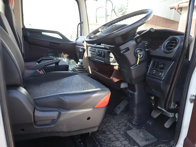 日野 レンジャー 2KG-FC2ABA(2WD)の写真36
