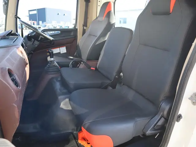日野 レンジャー 2KG-FC2ABA(2WD)の写真39