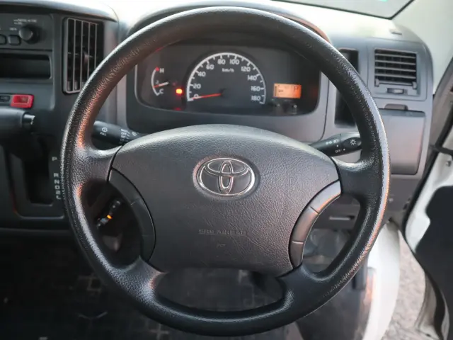 トヨタ タウンエーストラック DBF-S402U(2WD)の写真4