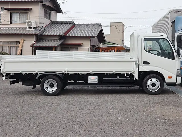 日野 デュトロ 2RG-XZC655M(2WD)の写真8