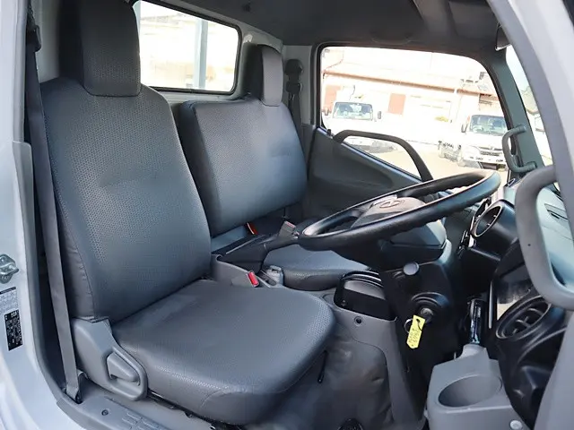 日野 デュトロ 2RG-XZC655M(2WD)の写真29