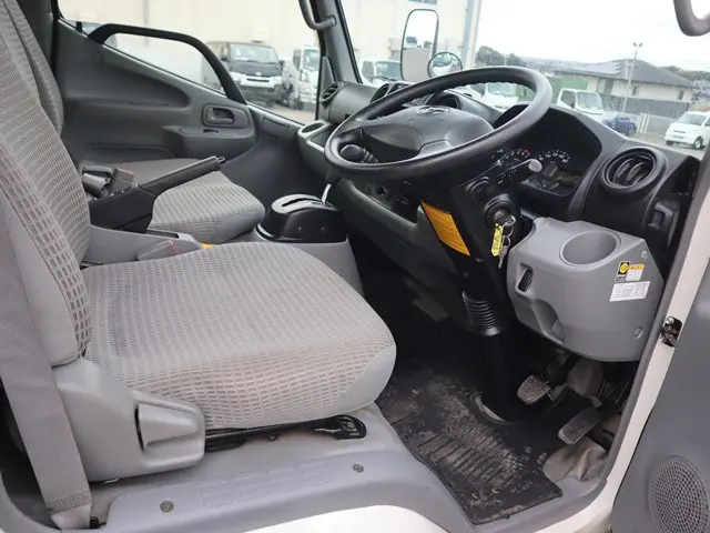 トヨタ ダイナ ABF-TRY220(2WD)の写真31