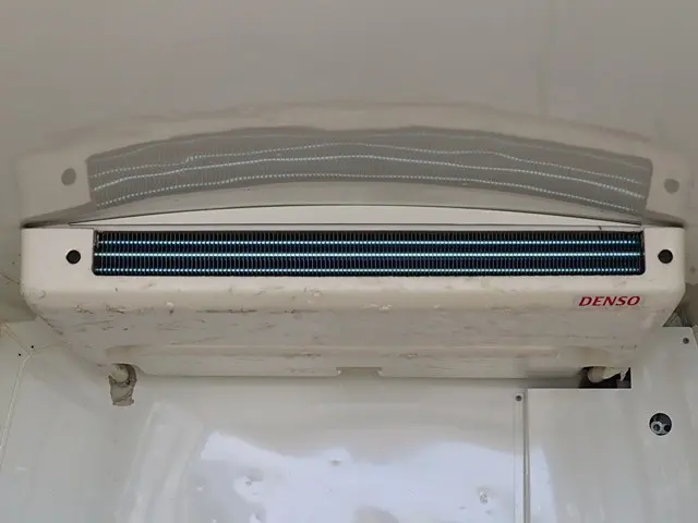 トヨタ ハイエースバン QDF-GDH201V(2WD)の写真14