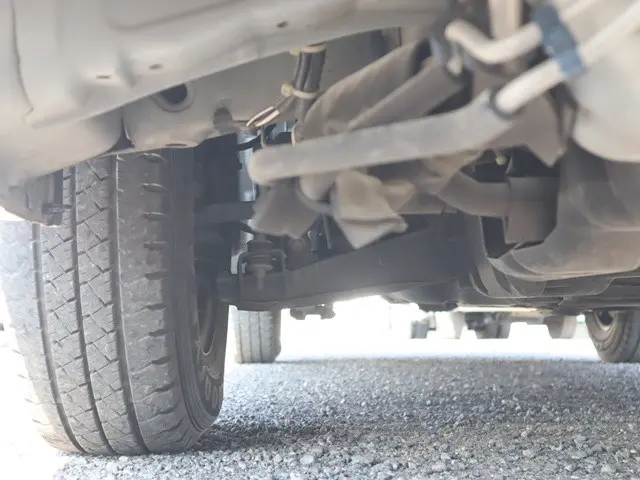 トヨタ ハイエースバン QDF-GDH201V(2WD)の写真23