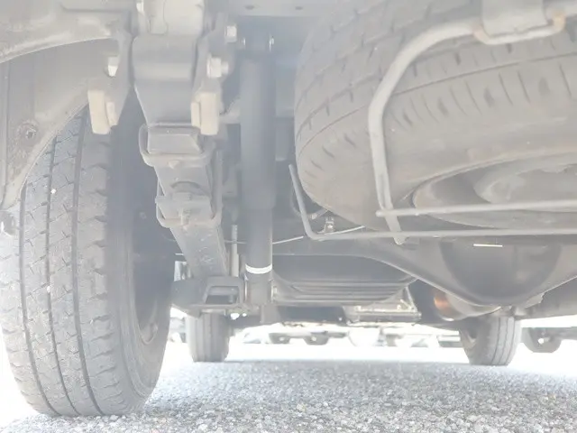 トヨタ ハイエースバン QDF-GDH201V(2WD)の写真31