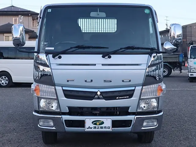 三菱 キャンター TPG-FBA30(2WD)の写真3