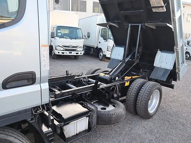 三菱 キャンター TPG-FBA30(2WD)の写真14