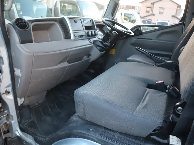 三菱 キャンター TPG-FBA30(2WD)の写真33