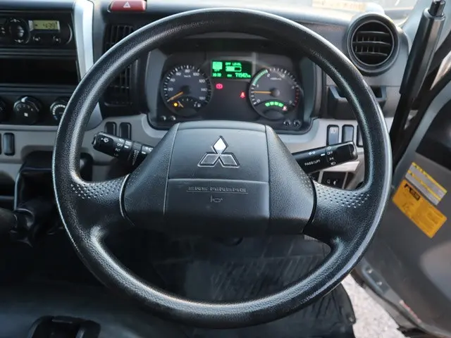三菱 キャンター TPG-FBA30(2WD)の写真35