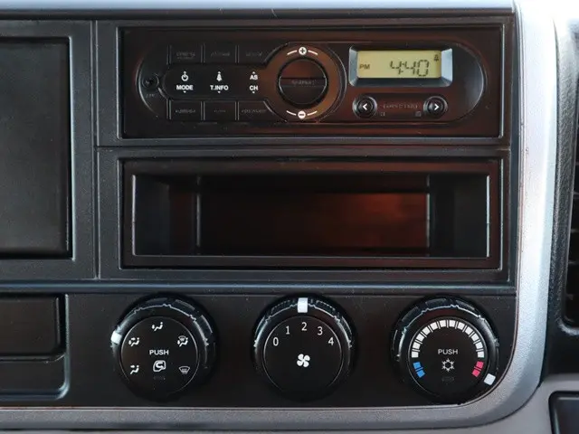 三菱 キャンター TPG-FBA30(2WD)の写真37