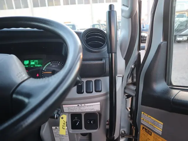 三菱 キャンター TPG-FBA30(2WD)の写真39