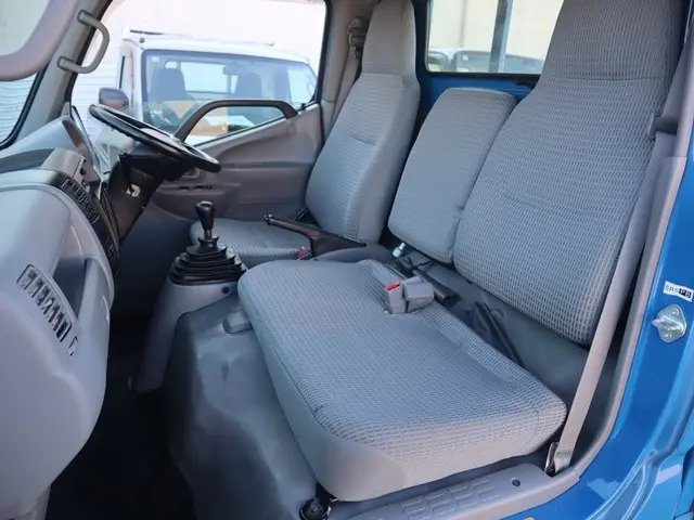 トヨタ トヨエース QDF-KDY231(2WD)の写真32