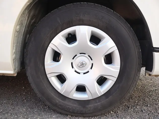 トヨタ ハイエースバン CBF-TRH200V(2WD)の写真26