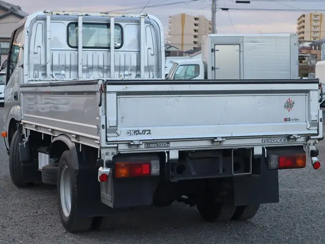 トヨタ トヨエース TKG-XZC600(2WD)の写真3