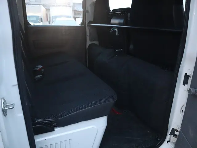 三菱 キャンター TPG-FBA20(2WD)の写真32