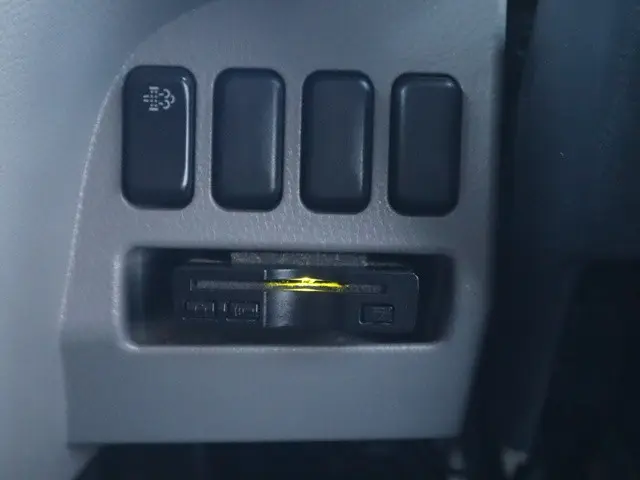 三菱 キャンター TPG-FBA20(2WD)の写真39