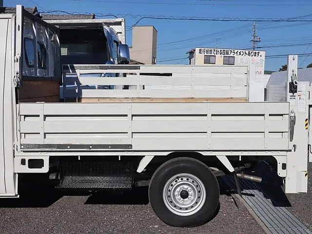 トヨタ タウンエーストラック DBF-S402U改(2WD)の写真14