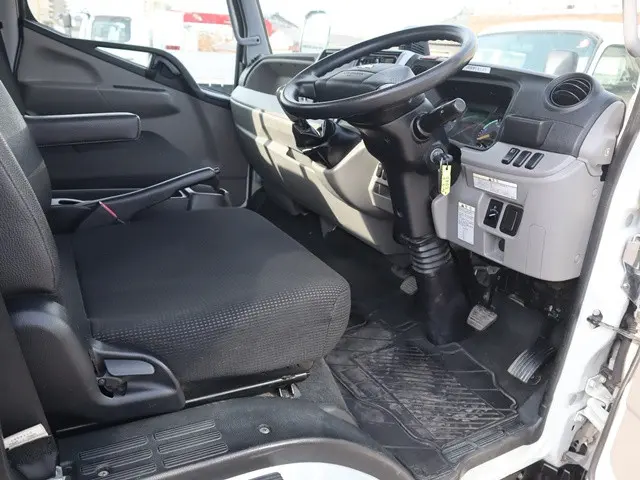 三菱 キャンター TPG-FEB50(2WD)の写真29