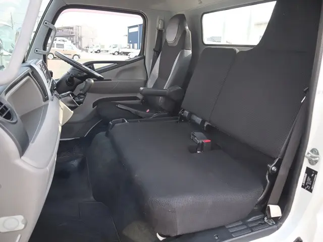 三菱 キャンター TPG-FEB50(2WD)の写真32