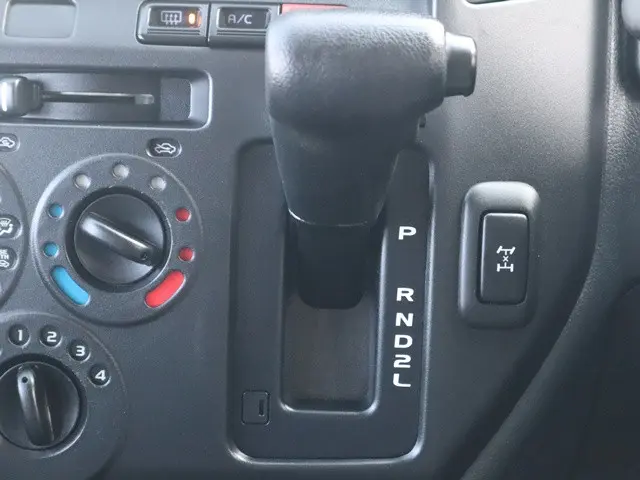 トヨタ タウンエースバン 5BF-S413M(4WD)の写真43