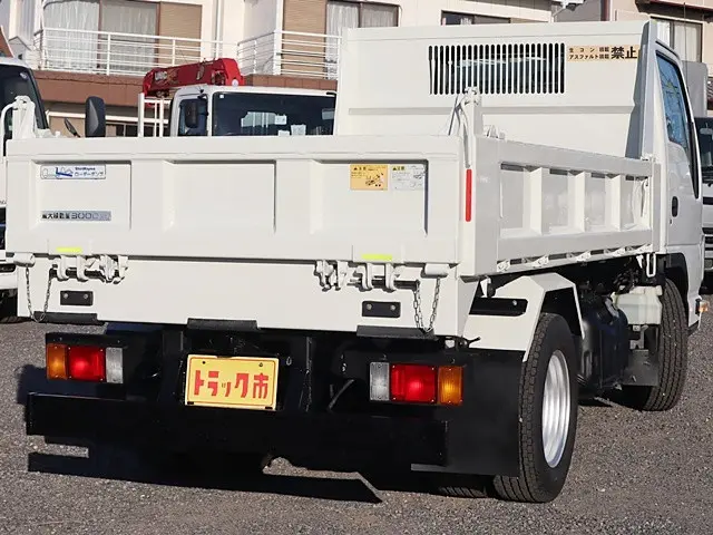 いすゞ エルフ TPG-NKR85AN(2WD)の写真5