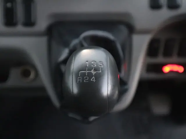三菱 キャンター TPG-FEA50(2WD)の写真40