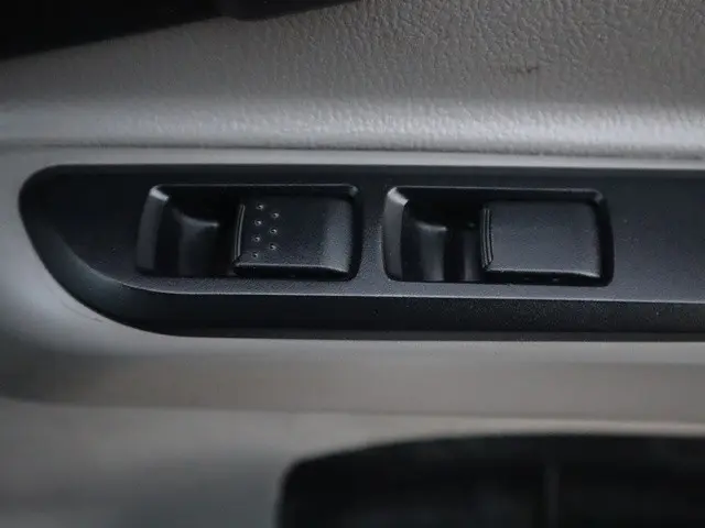 三菱 キャンター TPG-FEA50(2WD)の写真44