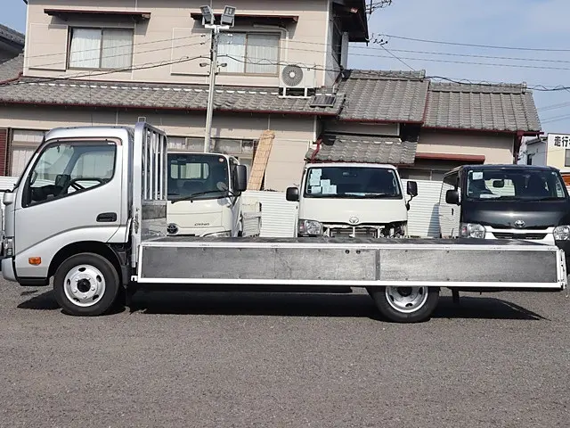 トヨタ ダイナ TKG-XZC655(2WD)の写真13