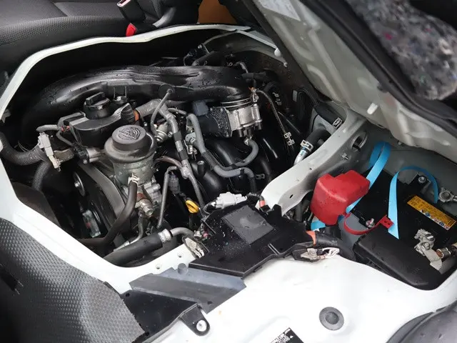 トヨタ ハイエースバン 3BF-TRH200V(2WD)の写真22