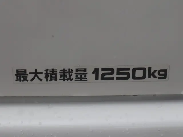 トヨタ ハイエースバン 3BF-TRH200V(2WD)の写真24