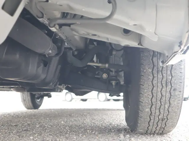 トヨタ ハイエースバン 3BF-TRH200V(2WD)の写真30