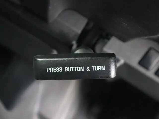 トヨタ ハイエースバン 3BF-TRH200V(2WD)の写真44