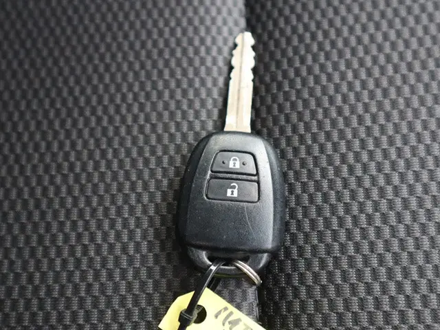 トヨタ ハイエースバン 3BF-TRH200V(2WD)の写真47