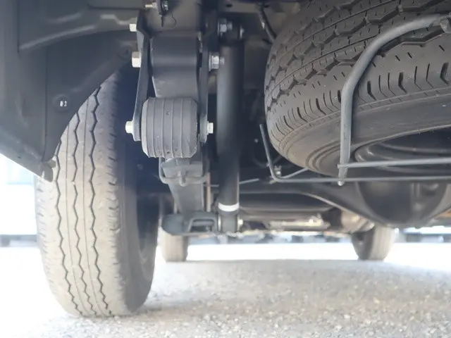 トヨタ ハイエースバン 3BF-TRH200V(2WD)の写真28